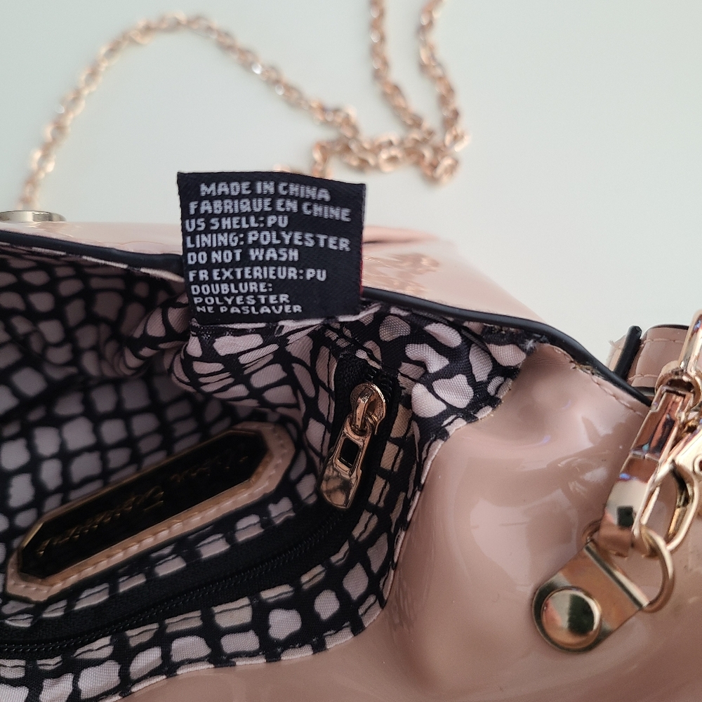 Urban Expressions Wristlet With Chainlink Shoulder Strap - Picture 5 of 8